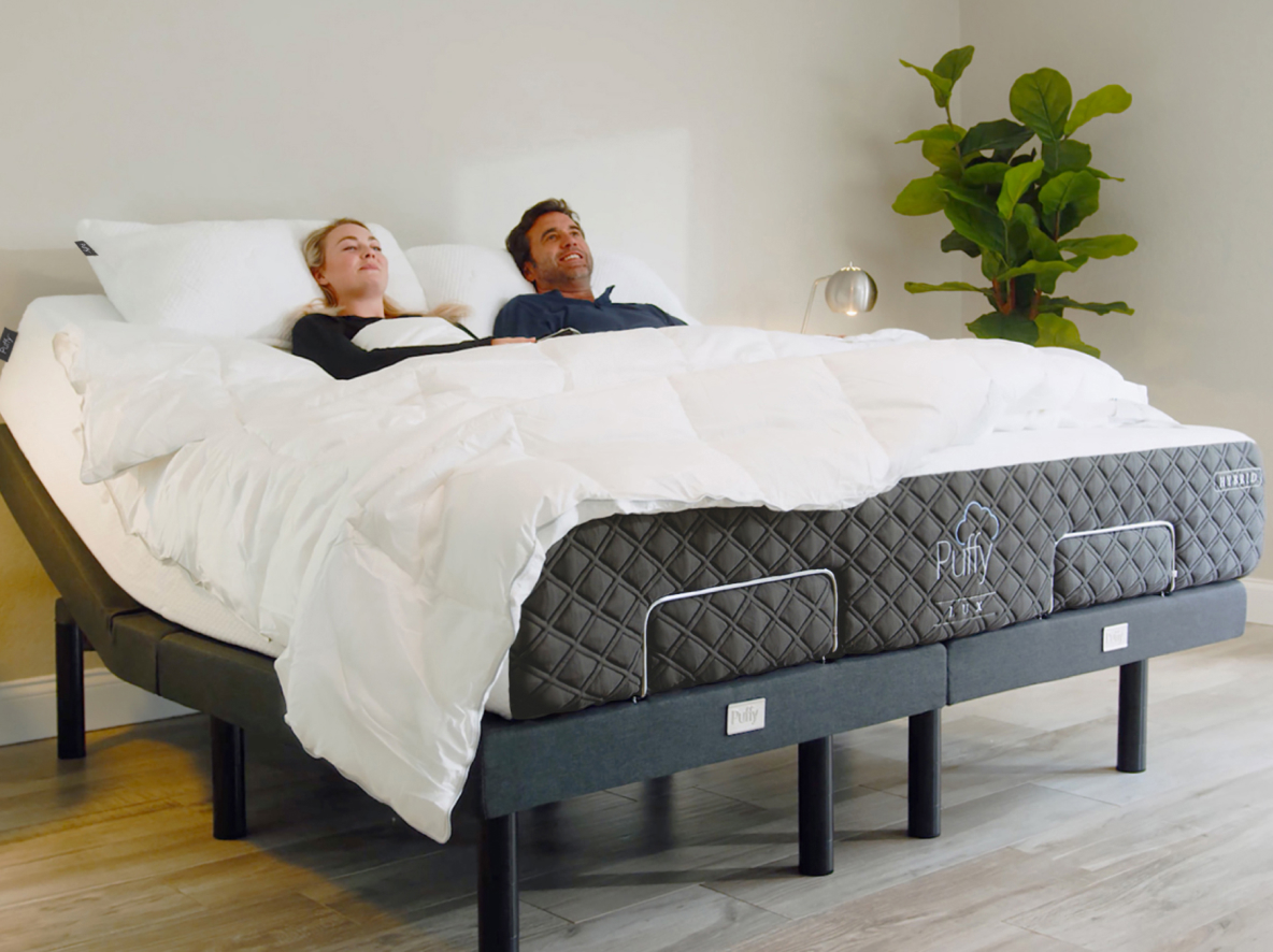 Split King Adjustable Bed Base (Frame) with 12 Gel-Cooling Premium Memory  Foam Mattress, Wireless Remote, Zero Gravity, TV/PC Position, Head/Foot